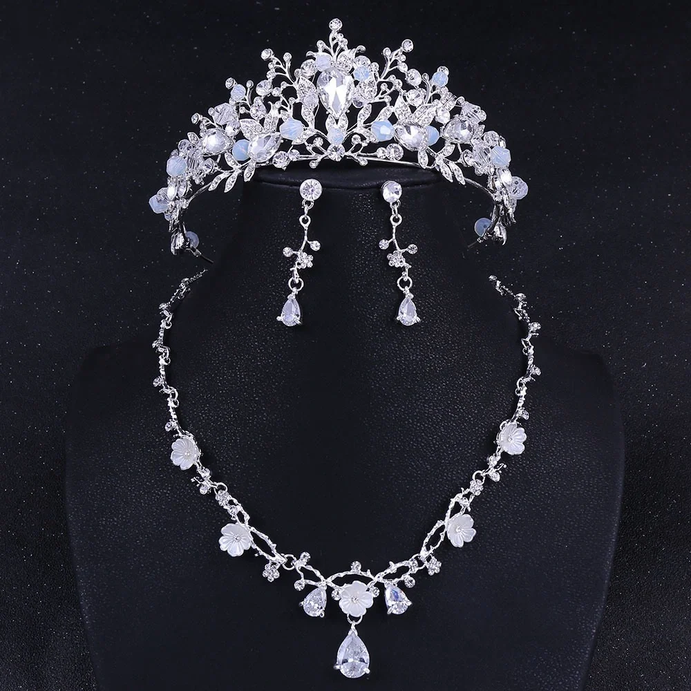 Elegant Silver and Blue Jewelry Set